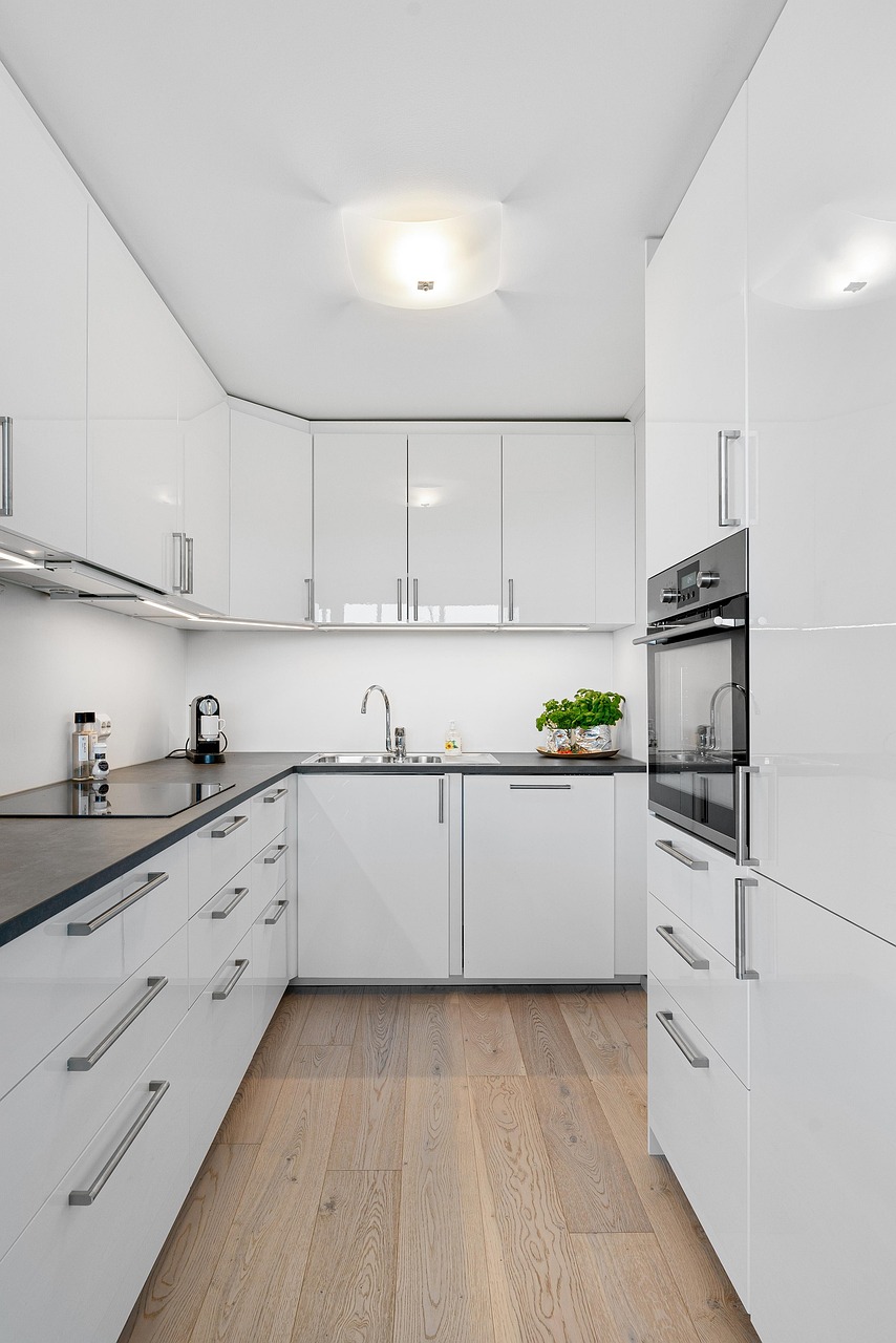real-estate-6893072_1280