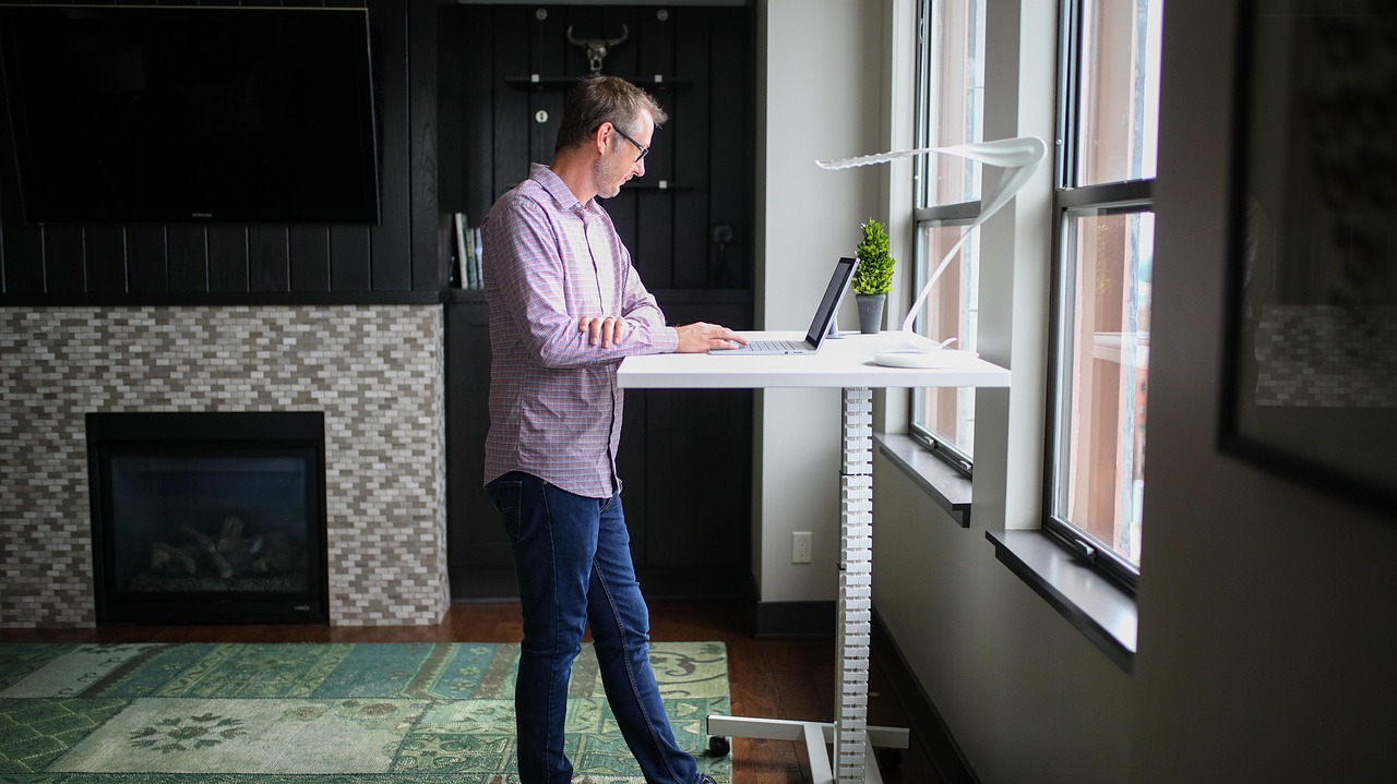 standing-desk-7349892_1280