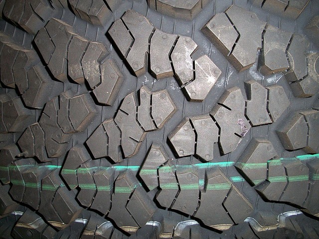 tread-14552_640