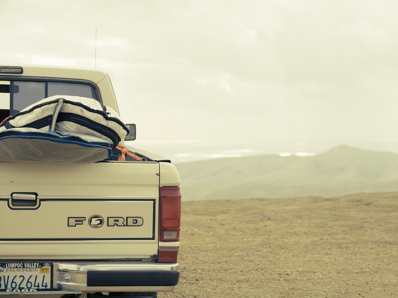 ford-839538_1280