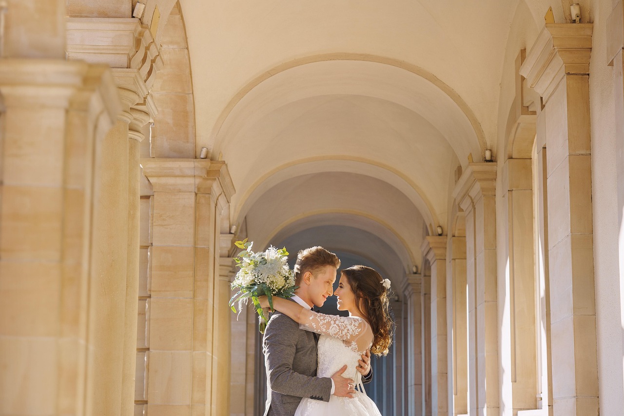 bride-6825609_1280